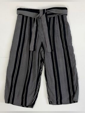 abercrombie kids Dark Navy & White Striped Lightweight Cropped Pull On Pants 5/6